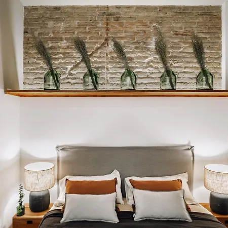 Apartment Aroche - 2 Bedrooms In Sant Antoni Barcelona